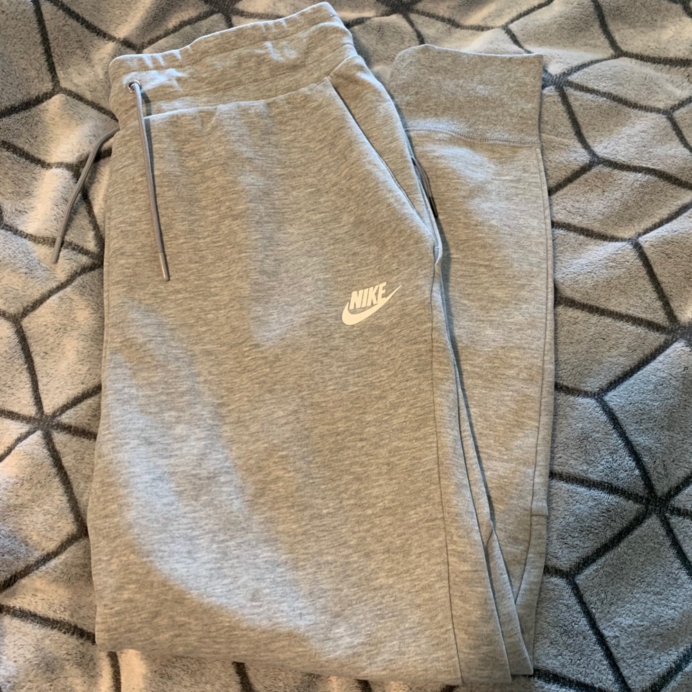 New Nike sweatpants